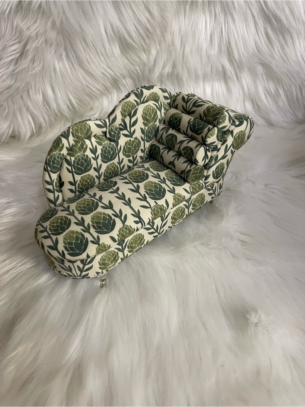 Cream/Green Couch Jewelry Box